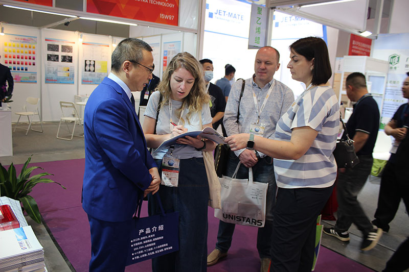 油脂公司领导带队参加深圳?中国国际塑料橡胶工业展览会